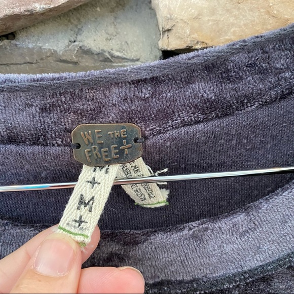 Free People Milan Pullover Luxe Velvet Dolman Sleeve Women’s Top Medium - Picture 7 of 7